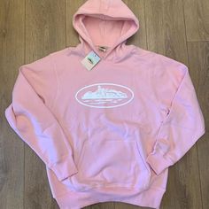 Alfreiceden Hoodie, Pink Graphic Hoodie, Crtz Rtw, Dream Items, Big Hoodies, Bday List, Pink Streetwear, Clothes Wishlist, Hoodie Aesthetic