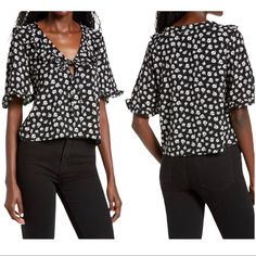 New Topshop Maisie Floral Frill Keyhole Blouse Black (4) Item Condition: New With Tags Item Description: * Size: 4 (Fits Like 0-2) * Color: Black & Multi-Color * Fanciful Frills Enliven This Flowery Short-Sleeve Blouse Featuring An Airy Keyhole Neck With A Dainty Tie. * Machine Wash Line Dry * 100% Polyester Casual Floral Print Blouse For Date Night, Feminine Short Sleeve Blouse For Date Night, Feminine Black V-neck Blouse, Casual Short Sleeve Blouse For Date Night, Short Sleeve Blouse For Date Night In Spring, Black Spring Blouse For Day Out, Black Blouse For Spring Day Out, Scalloped Shirt, Puffy Sleeve Top