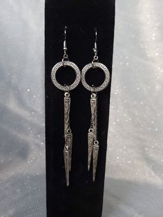 Battle ready earrings perfect for the Shieldmaiden or Valkyrie in you. If you want a larger quantity please just send me a message 🙂 Solstice Wedding, Viking Earrings, Warrior Necklace, Vbs 2023, Celtic Necklace, Celtic Earrings, Jewelry Gothic, Shield Maiden, Viking Necklace