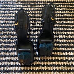 All Black Loewe Heels. Open Toe. Trendy Square Toe. Strap Back. Chunky Heel. Fun Dark Green Poms For A Pop Of Color. Gently Loved. Size 37. Made In Italy. Open To Offers. Maybe Try Not To Lowball Loewe Heel Bag, Loewe Heels, Loewe Flamenco Black, Loewe Shoes, Chunky Heel, Chunky Heels, All Black, Open Toe, Shoes Women Heels