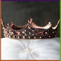 Classic vintage hairstyle ideas | Trendy hairstyle ideas | Hairstyle tutorial ideas King And Queen Crowns, Flower Crown Hairstyle, Vintage Wedding Hair, Pearl Tiara, Bridal Hair Jewelry, Queen Crown, Crystal Tiaras, Hair Jewelry Wedding