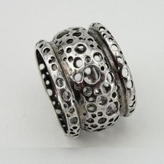 Great artistic handcrafted NEW wide silver band. The ring is made of filigree sterling silver. Enjoy it forever! This beauty will be send to you with a gift boxLabeled and stamped 925. (All stains, if are any, are due to camera). Please feel free to contact us at any matter.Material: Sterling Silver 925 925Dimensions: Width: 15mm / 0.5903 in. Size: 7 (can not be resized) Wide Silver Band, Handmade Silver Ring, Wide Rings, 925 Silver Earrings, Unisex Ring, Jewelry For Men, Silver Rings Handmade, Unique Ring, Ring Sterling Silver