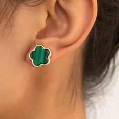 Brand New In Original Packaging Pair Of Super Cute Elegant Classy Green Clover Stud Earrings In Hypoallergenic Alloy Material, Perfect To Enjoy In The Incoming St Patrick’s Day Season! Only 2 Available! Shipping Promptly From A Clean Healthy Vapor Smoke And Pet Free Home Green Clover, Clover Green, Jewelry Women, St Patrick’s Day, Green And Gold, St Patrick, St Patricks Day, Women Girl, New Color