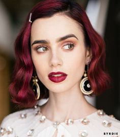 Dark Burgundy Hair Color, Lily Collins Makeup, Red Hair Model, Dark Red Hair Color, Hair Color Burgundy, Dark Red Hair, Burgundy Hair, Red Hair Color