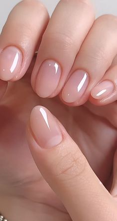 Simple nail tutorial on this viral milk nails trend. A perfect minimalist nails look for any occasion. fall nail ideas 2023 Winter nails Wedding Nails Neutral Builder Gel Nails, Nails For The Office, Gel Nails On Natural Nails, Short Polygel Nail Ideas, Work Nails Professional, Clean Summer Nails, Short Clean Nails