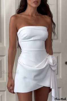 Olivia Mark - Irregular Hemline White Mini Dresses for Women Flower Detail Dress, Dresses New Year, High Fashion Mini Dress, Dresses For Prom Short, Short Dress Design, Strapless Evening Dress, Strapless Dresses, Sleeveless Outfit, Eve Dresses