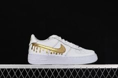 Custom Gold Glitter Drip Nike Air Force 1 Shoes Hand Painted Man Women Kid's Fashion Sneakers Custom Gift Perfect gift for yourself or friends and families! I custom make each pair by hand with love and care. Each pair is an Authentic Nike purchased from the store A unique gift for your friends and family members. If you want to change other colors, we also can help you do that we can not promise any arrival time but will try our best to ship it faster. We can customize various styles and colors Gold Drip, Drip Design, Custom Air Force 1, Kid's Fashion, Custom Sneakers, Tie Shoes, Nike Air Force 1, Fashion Sneakers, Custom Shoes