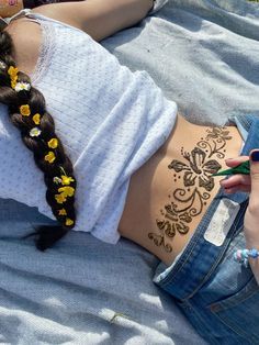 #health, #wellness, #fitness, #selfcare Feminine Sunflower Tattoo, Small Sunflower Wrist Tattoo, Henna Placement Ideas, Spiral Henna Designs, Colored Henna Tattoo, Henna Design For Men, Tropical Henna Designs, Henna Summer Tattoos