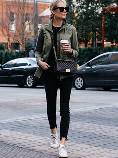 Green Jacket Outfit, Brunch Outfit Winter, Neutral Fall Outfits, Outfit Chic, Brunch Outfit, Black Women Fashion, 가을 패션