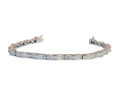 Title                                                                                                                                                             Estate 14k White Gold Diamond Baguette Bracelet, 3tcw Diamonds                $1975.0                PRODUCT DESCRIPTION                                 Estate 14k white gold diamond baguette designer bracelet. There are approximately 3tcw near colorless SI2-I1 diamonds that line the bracelet. This bracelet is 7" long and weighs 11.2g. Baguette Bracelet, Diamond Baguette, Designer Bracelet, Overland Park, Bracelet Designs, Estate Jewelry, White Gold Diamonds