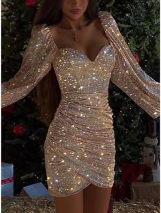 Dresses Sparkle, Shine Dress, Classy Prom, Cute Homecoming Dresses, Modern Haircuts, Classy Prom Dresses, Stunning Prom Dresses, Looks Party, Prom Dress Inspiration