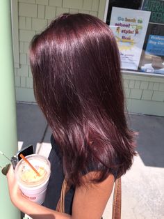 Eggplant hair Burgundy Hair Colors, Eggplant Hair, Pelo Color Borgoña, Pelo Color Vino, Hair Color Plum, Plum Hair, Wine Hair, Red Hair Inspo, Cherry Hair