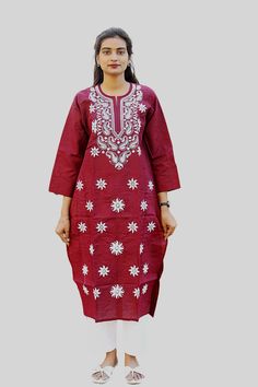 Women's Indian Ethnic Wear Kashmiri Embroidered Kurti Eid Dress Girl Cotton Top Kashmir Dress, Kurti Girl, Ethnic Wear Women, Ethnic Kurti, Eid Dress, Kurta Cotton