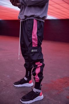 Cargo Track Pants, Mens Hairstyles Curly, Dance Aesthetic, Hippie Fashion, Streetwear Fits, Dancing Aesthetic, Track Pant