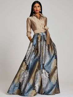 https://www.theknot.com/tk-media/images/7c7f0091-cc0c-400d-8abf-a242093a57c1~rs_1536.h Shirt Gown, Mother Of The Bride Dresses Long, Teri Jon, Stil Boho, Mother Of Groom Dresses, Mob Dresses, Hair Easy, Hairstyles Easy, Volleyball Hairstyles