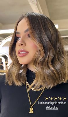 Short Hair Light Brown Balayage, Short Hair Layers, Carmel Brown Hair, Fine Hair Styles, Hair Color For Morena, Sleek Short Hair, Balayage Hair Caramel, Fine Hair Styles For Women, Rambut Brunette