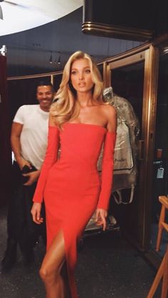 1990 Style, Romee Strijd, Dress Classy, Elsa Hosk, Stylish Party Dresses, Column Dress, Red Dresses