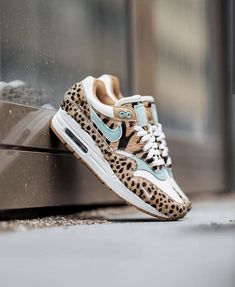 Sneakers Nike Air, Sneaker Trend, Sneaker Outfits, Sneakers Nike Air Max, Basket Style, Sneakers Fashion Outfits, Nike Air Max 1, Sneakers Outfit, Air Max 1