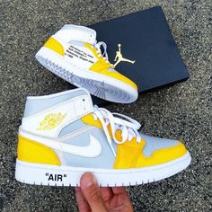 Jordan Shoes Girls, Custom Nike Shoes, Shoes Sneakers Jordans, All Nike Shoes, Nike Shoes Jordans, Nike Air Shoes, Shoes Sneakers Nike, Fashion Shoes Sneakers, Cute Nike Shoes