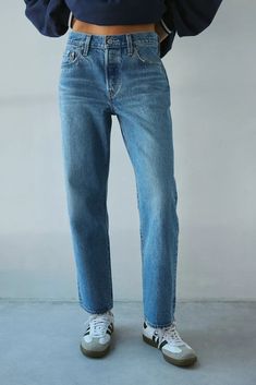 Levi's® 501 ‘90s Ankle Jean | Urban Outfitters Levi's 501, Levis 501, Ankle Jeans, Baggy Fits, Levis Jeans, Slim Fit Jeans, Jeans Shop, Straight Jeans, Stretch Denim