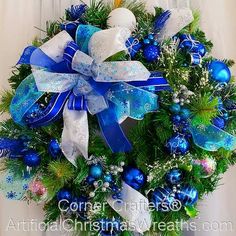 Frozen Elegance Wreath - 2020 Elegant Christmas Wreaths, Month Decorations, Christmas Ideas Decoration, Blue Ornaments, Frozen Blue, Wreath Inspiration