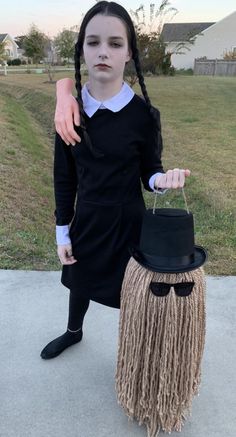 Halloween Costumes Wendsday Adams, Wendsday Halloween Costumes, Wednesday Adams Fancy Dress, Kostüm Wednesday Addams, Wensday Adams Halloween Costumes, Diy Wednesday Addams Costume Kids, Wednesday Costume Ideas, Wendsday Costume, Wensday Costume Ideas