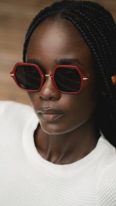 Anea Hill Caviar Sunglasses: High-End Style and Eye Protection! Tortoise Color, Luxury Sunglasses, Boutique Accessories, Eye Protection, Metallic Accents, Ladies Boutique, Red Color, Unique Fashion, Exclusive Designs