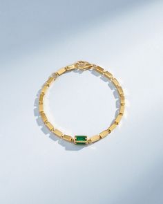 Suzanne Kalan Block-Chain Single Emerald Thick Bracelet in 18k yellow gold Elegant Green Chain Bracelet, Luxury Yellow Gold Emerald Cut Bracelet, Luxury Gold Emerald Cut Bracelets, Elegant Green Jewelry With Box Chain, Classic Gold Bracelets With Emerald, Luxury Green Rectangular Bracelets, Elegant Yellow Gold Bracelet With Emerald, Gold Emerald Bracelets For Formal Occasions, Formal Gold Bracelets With Emerald