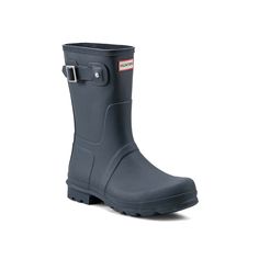 HUNTER-Original Short Rain Boot - Men's Handle rainy days with ease in the Hunter Original Short rain boot. The 100% waterproof design ensures comfort, while the EVA footbed and treaded sole provide support underfoot. Short Rain Boot, Short Rain Boots, The Hunter, Rain Boot, Mens Navy, Rainy Days, Boots Men, Rain Boots, The 100