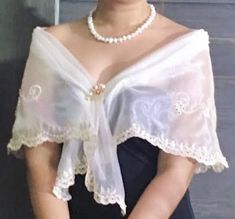 Traditional Filipina Outfit, Filipino Dress Modern, Cariñosa Costume, Traditional Filipino Dress Modern, Casual Filipino Outfit, Filipino Traditional Clothing Women, Filipina Dress Traditional