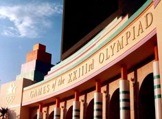 the entrance to an olympic and diving venue