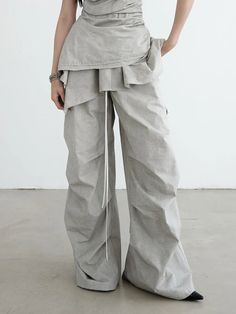 Hantuki Drawstring Layered Pants Layered Pants, Casual Date Night, Glamorous Style, Mode Streetwear, Casual Skirts, Overall Dress, Ruffle Skirt, Palazzo Pants, Casual Denim