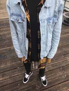 Follow @ritamfumakia for more. Streetwear Fashion Menswear, Flannel Style, White Vans, Mens Fashion Streetwear, Streetwear Men Outfits, Street Outfit, Fashion Mens, Clothing Labels, Mode Vintage