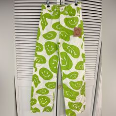 Green Smiley Face Print Wide Leg Pants Size Xs Nwt Never Been Born Smiley Face Pants, Green Smiley Face, Colored Denim Jeans, Smiley Face Print, Tight Tummy, Wide Leg Jeans Cropped, Print Wide Leg Pants, Ripped Knee Jeans, High Waisted Flare Jeans