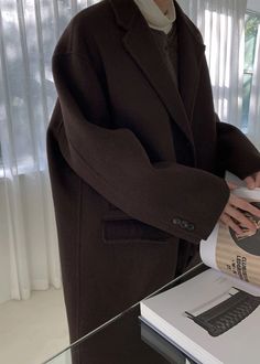 Oversized Coat Outfit, Oversize Coat, Coat Fits, The Frankie Shop, Frankie Shop, Peak Lapel, Aesthetic Women, Oversized Coat, Coat Outfits