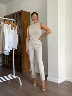 Networking Event Outfit, Event Outfit Ideas, Classy Business Outfits, Summer Office Outfits, Outfits For Work