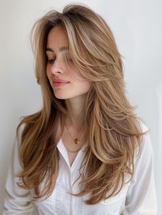 Volumous Haircuts For Long Hair, Haircuts Long Hair Layered, Hair With Layers And Face Framing, Layered Haircuts For Hair Long, Cuts For Long Straight Hair, Cut For Long Hair, Hair For Long Haircuts, Layered Hair Women, Long Framed Face Haircut