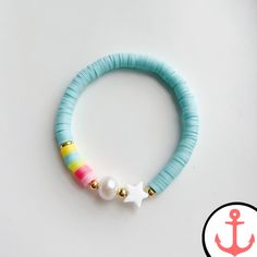 Beach Bead Bracelet Set: Get Ready to Embrace the Nautical Spirit Step into a world of nautical elegance and let your love for the sea shine with our Beach Bead Bracelet Set. This exquisite set of bracelets captures the essence of the ocean and its captivating symbols. Made for passionate sea lovers like yourself, this bracelet set is perfect for both casual and formal occasions, allowing you to effortlessly express your love for the sea wherever you go. Looking to complete your nautical-inspire Penguin Bracelet, Crab Earrings, Sea Lover, Beach Bracelets, Vacation Vibes, Marine Animals, Beach Lovers, Beach Look, Ocean Inspiration