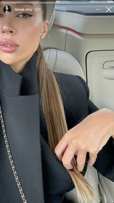 Rich Khaleeji, Aesthetic Lady, Car Selfie, Elegant Makeup, Cozy Aesthetic, Nose Job, Elegant Chic, Blazer Outfits, Pretty Makeup