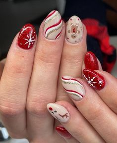 Fall/christmas Nail Ideas, Christmas Nails Crazy, Almond Nail Christmas Designs, Christmas Abstract Nails, Sugar Cookie Nails, Christmas Nails Fun, Fun Christmas Nail Designs, Nutcracker Nails Designs