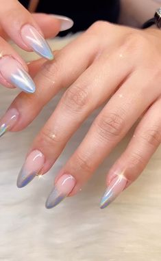 Ongles du Nouvel An Holo Ombre Nail Designs New Years, New Years Eve Nail, New Years Nail, Nails Festive, Year Nails