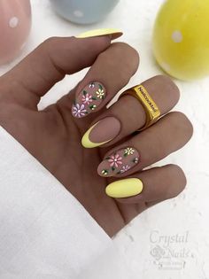 Get ready for Easter with these cute nail art ideas! From pastel yellow nails to floral designs, these manicure ideas are an easy way to add a festive touch to your spring nails. Glitter Tip Nails, Easter Nail Designs, Easter Nail, Easter Nail Art, Her Nails, Easter Nails, Yellow Nails, Nails 2024, Nail Art Hacks