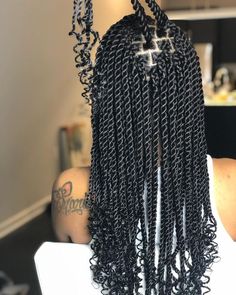 Twist Senegalese, Twisted Hair, Braids Hairstyles Pictures, Hair Twist Styles, Box Braids Styling, Rope Twist