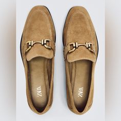 Brown Suede Loafers. Front Gold Metal Buckle. Sole Height: 0.4 Inches (1 Cm) Airfit. Flexible Technical Sole Made Of Latex Foam Designed To Offer Increased Comfort. Zara Slip-on Flats For Work, Zara Casual Loafers For Business, Zara Casual Business Loafers, Casual Zara Loafers For Business, Classic Zara Slip-on Loafers, Zara Classic Flat Loafers, Zara Business Slip-on Loafers, Casual Brown Zara Loafers, Elegant Summer Moccasins For Workwear