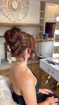 High Bun With Pieces Out, Bridesmaid High Bun, Bun With Curls, High Updo, High Bun Hairstyles, Curled Updo, Fall Wedding Hairstyles, Wedding Hairstyles Bridesmaid