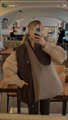 Tonal Outfits, Nordic Fashion, Look Winter, Fall Transition Outfits, Winter Fashion Outfits Casual, Cold Outfits, Autumn Outfit, Mode Vintage