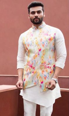 White Kurta Men, Wedding Kurta For Men, Indian Groom Wear, Haldi Outfit, Couple Wedding Dress, Kurta Men, Dress Men