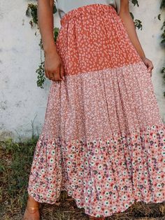 Olivia Mark - Womens Plus Size Vacation Skirt: Colorblock Ditsy Floral Print High Waist Pleated Beach Skirt Vacation Skirts, High Waist Maxi Skirt, Bohemian Maxi Skirt, High Waist Long Skirt, High Waisted Maxi Skirt, Rock Outfit, Bohemian Maxi, Floral Patchwork, Ditsy Floral Print