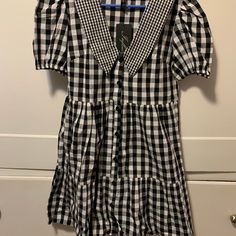 Influence Gingham Black And White Dress - Size 8 Collared Gingham Dresses, Black Short Sleeve Plaid Dress For Picnic, Black Plaid Short Sleeve Dress For Picnic, Black Plaid Mini Dress For Picnic, Black Mini Plaid Dress For Picnic, Black Short Sleeve Cotton Plaid Dress, Casual Gingham Collared Dress, Casual Collared Gingham Dress, Black Cotton Short Sleeve Plaid Dress