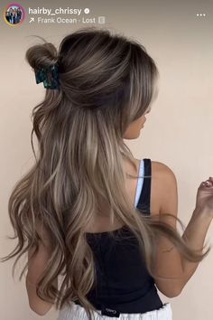 Brown Hair Inspo, Brunette Hair With Highlights, Brown Hair With Blonde Highlights, Brunette Balayage Hair, Brown Hair Balayage, Blonde Hair Inspiration, Light Hair Color, Brown Blonde Hair